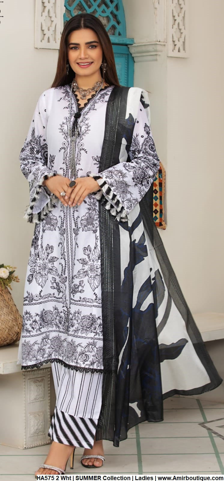 Cotton A-Line shirt HC575 2 - Pakistani women's casual outfit with masuri net dupatta front view