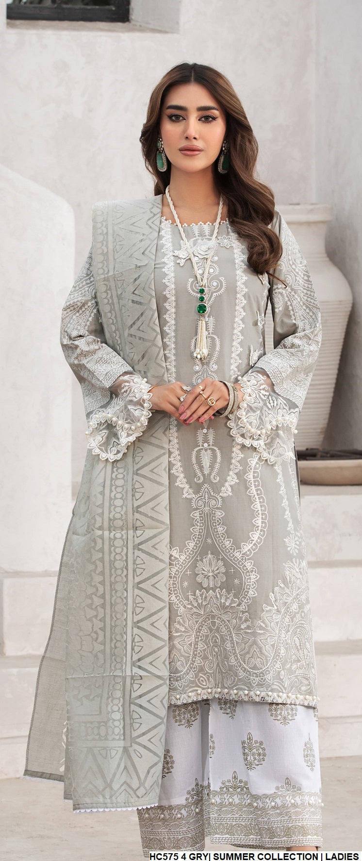Cotton straight shirt HC575 4 - Pakistani women's casual outfit with organza dupatta front view