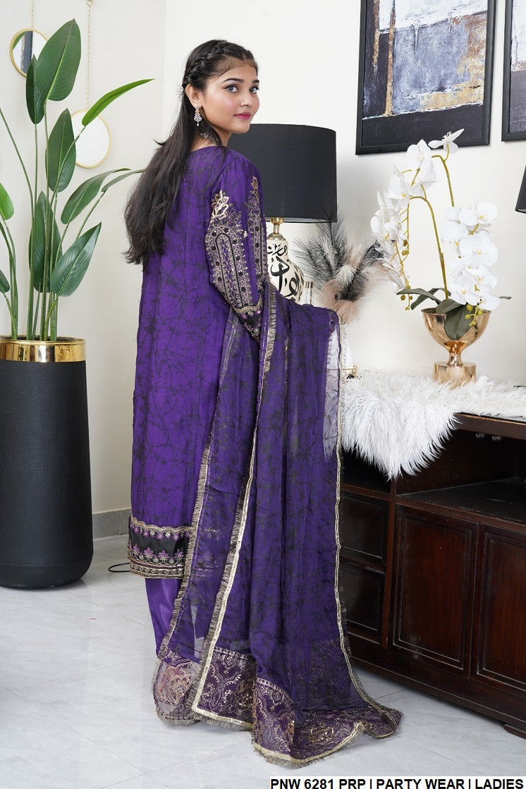 PNW 6281 Pakistani women's chiffon plazo with dupatta detail view