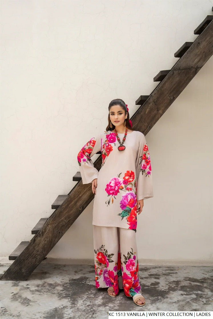Silk 2-piece vanilla cream - Pakistani women's elegant formal wear with silk trouser and silk dupatta front view