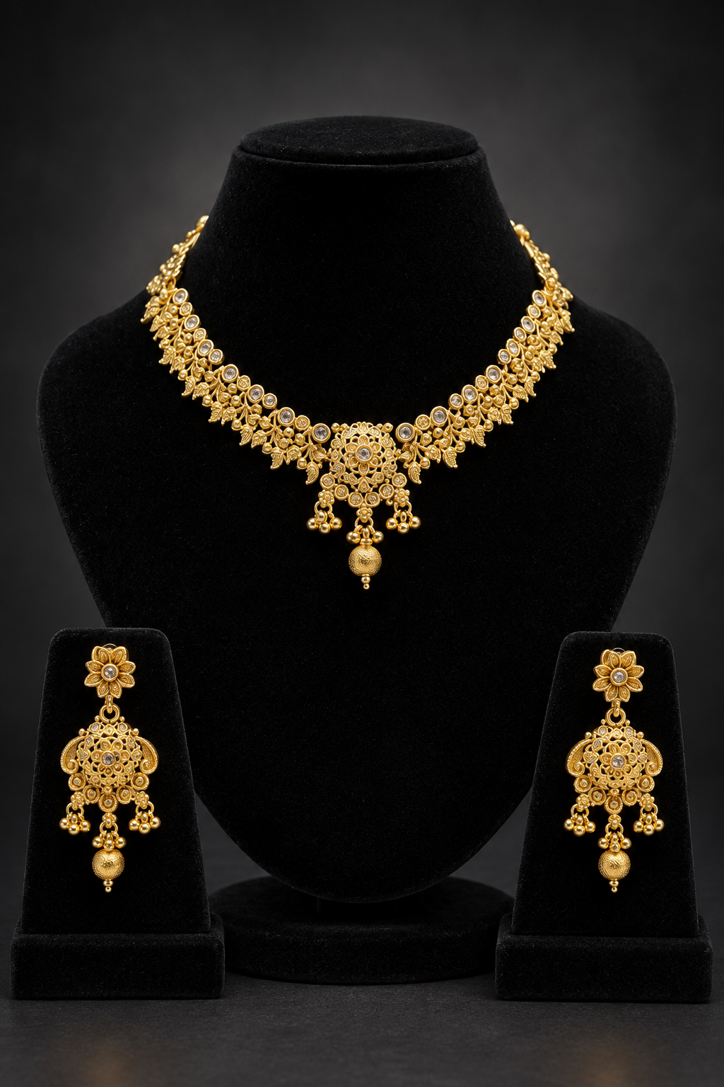 JW168 – Gold-Tone Floral Choker Necklace Set