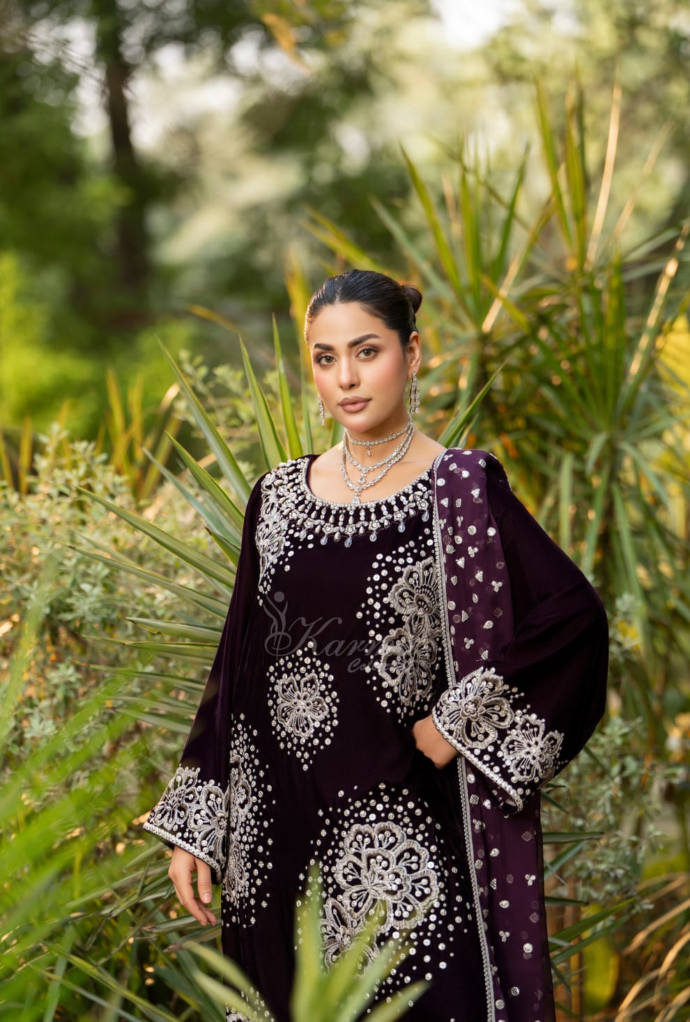Pakistani women's plum velvet long kaftan plazo detail view