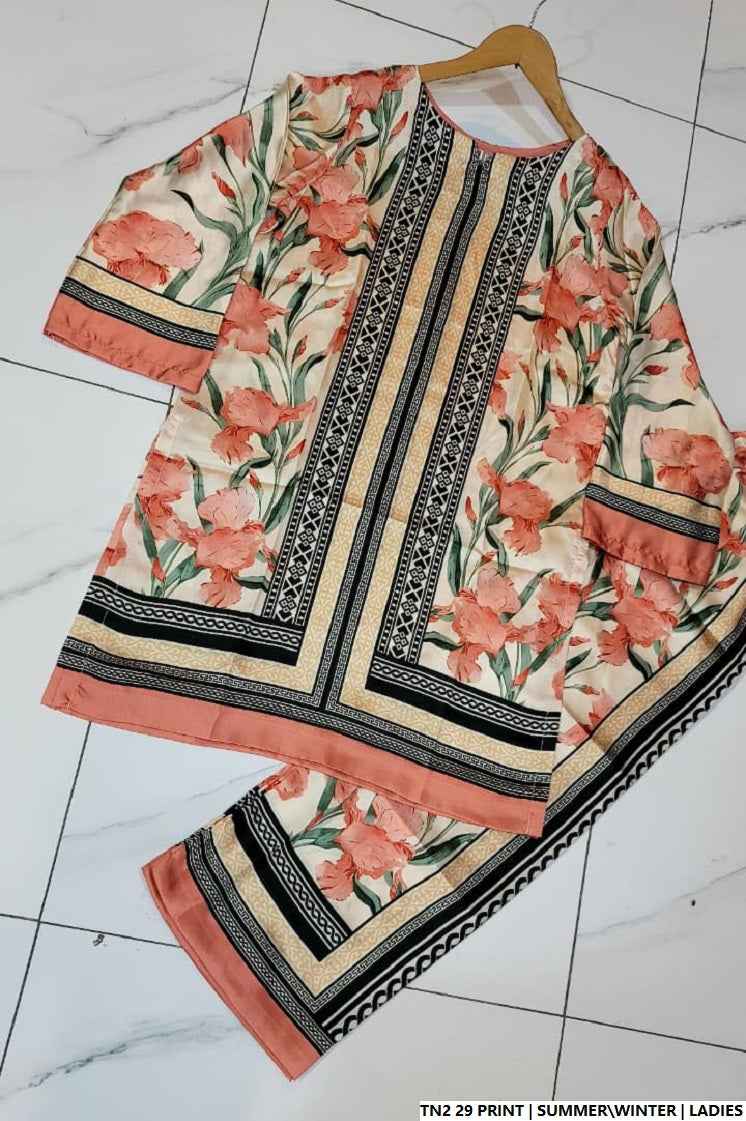 Pakistani women's lawn 2-piece printed casual suit detail view