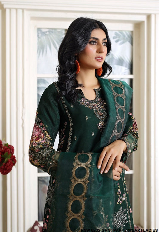 PNW 6232 chiffon Pakistani women's shirt with gharara side view