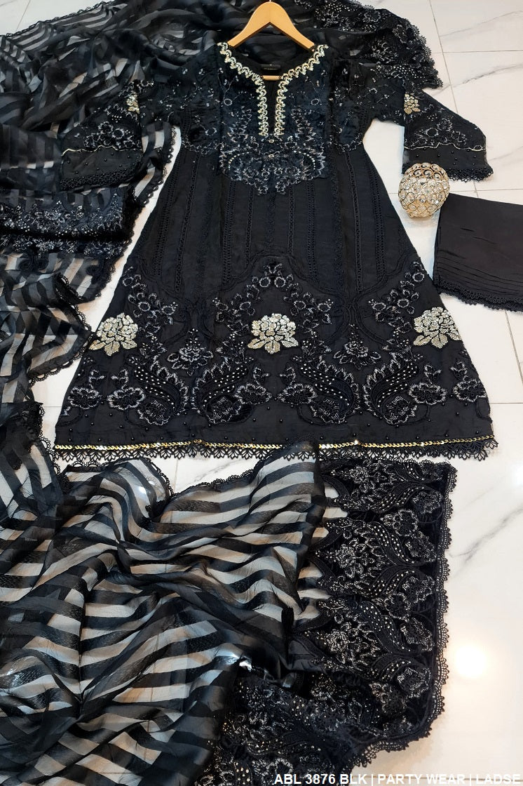 ABL 3876 Pakistani women's masuri net A-Line dress detail view