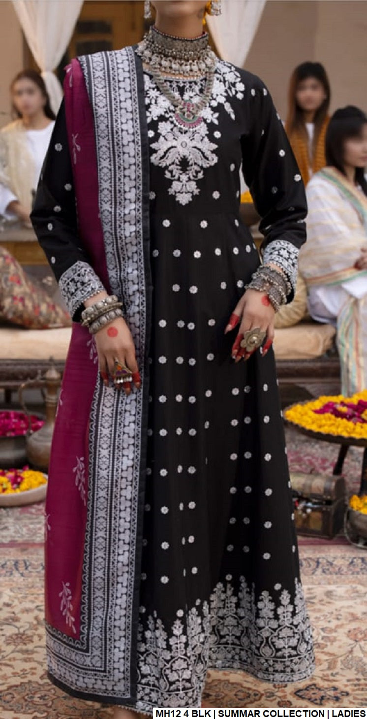 Cotton straight shirt MH12 4 - Pakistani women's casual outfit with digital print dupatta front view