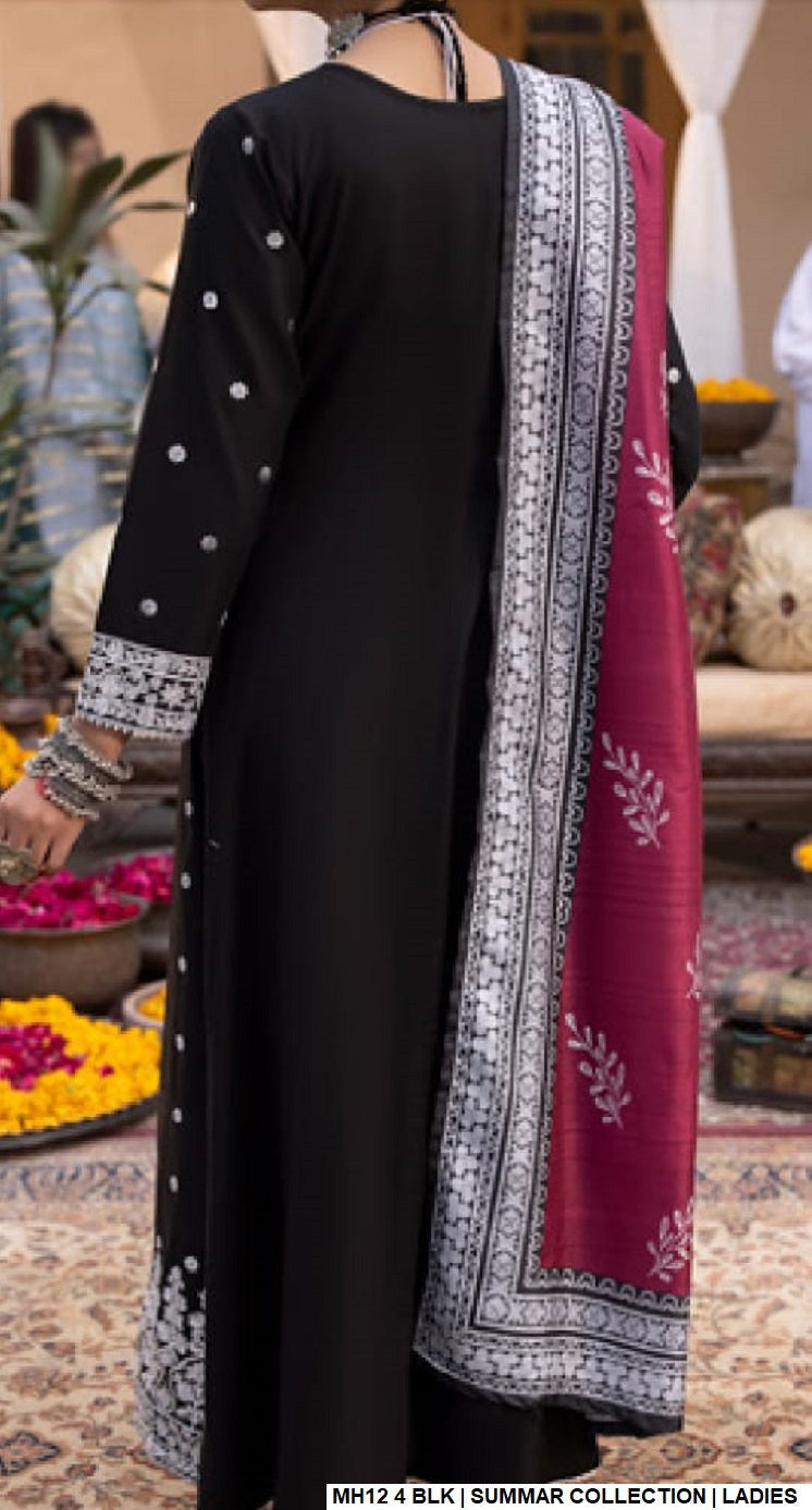 MH12 4 Pakistani women's cotton casual outfit back view