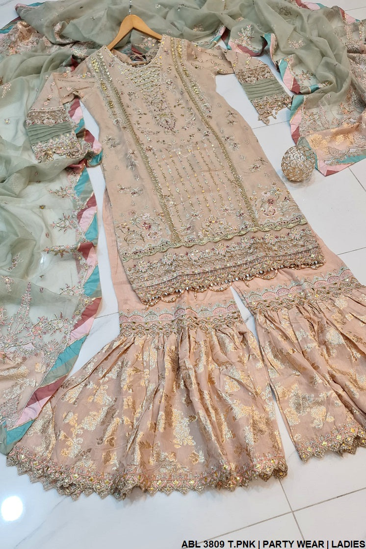 ABL 3809 Pakistani women's masuri formal outfit detail view