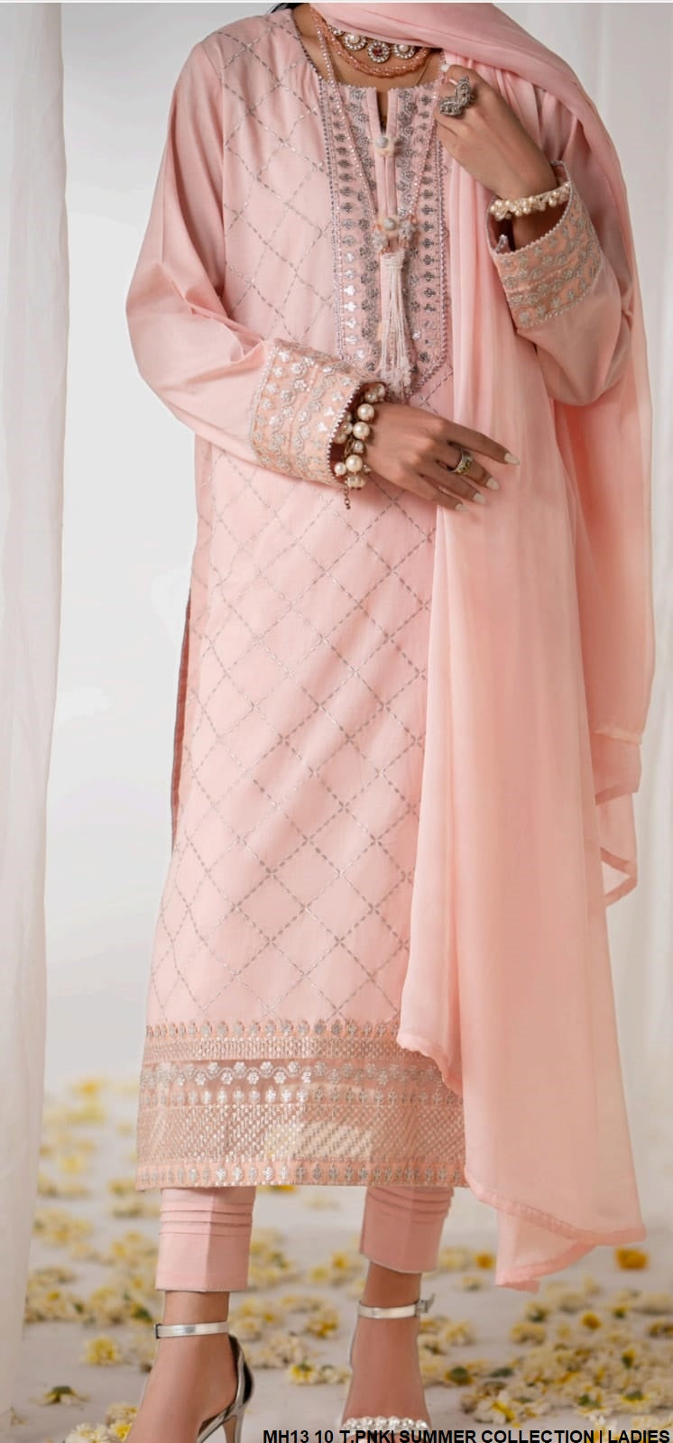Cotton straight shirt MH13 10 - Pakistani women's casual outfit with chiffon dupatta front view