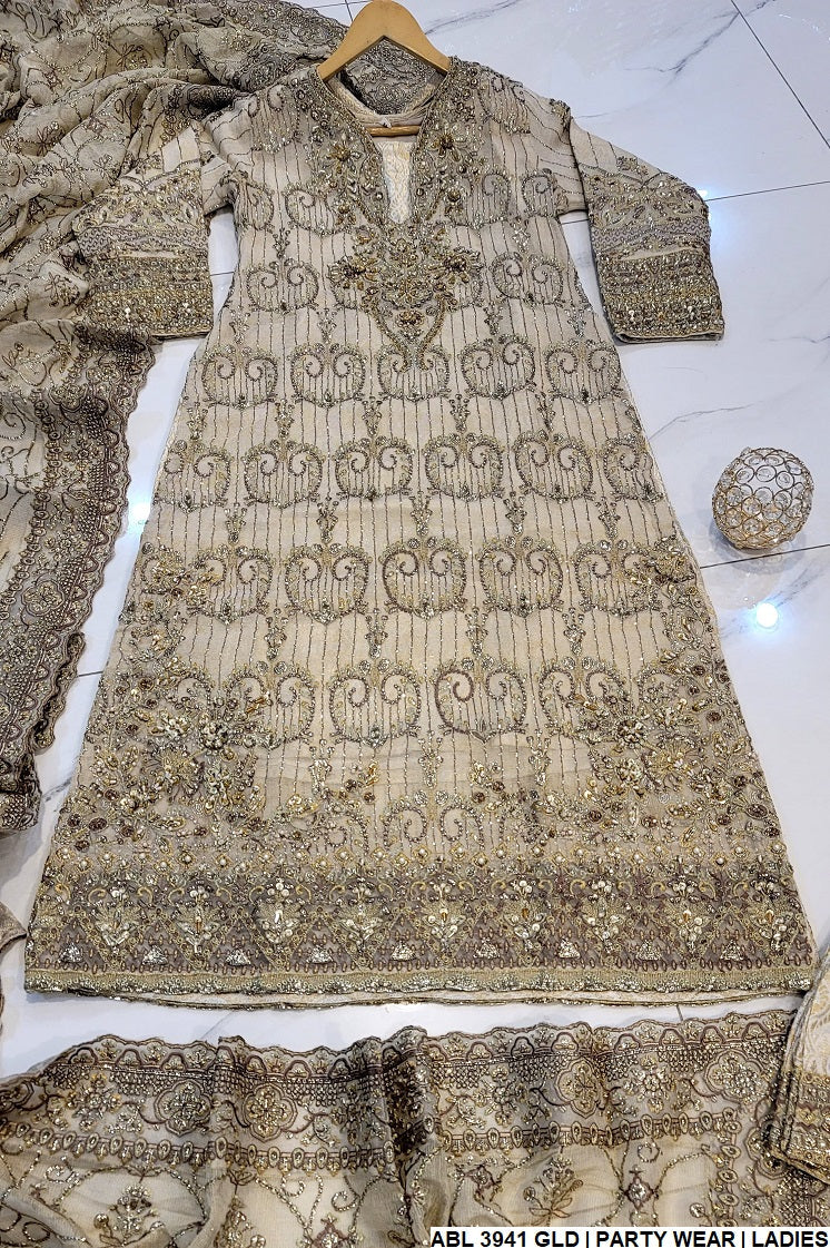 ABL 3941 Pakistani women's masuri net A-Line formal outfit detail view