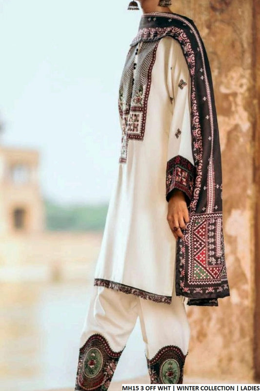 Dhanak A-Line shirt MH15 3 - Pakistani women's winter 3-piece suit with digital dupatta front view