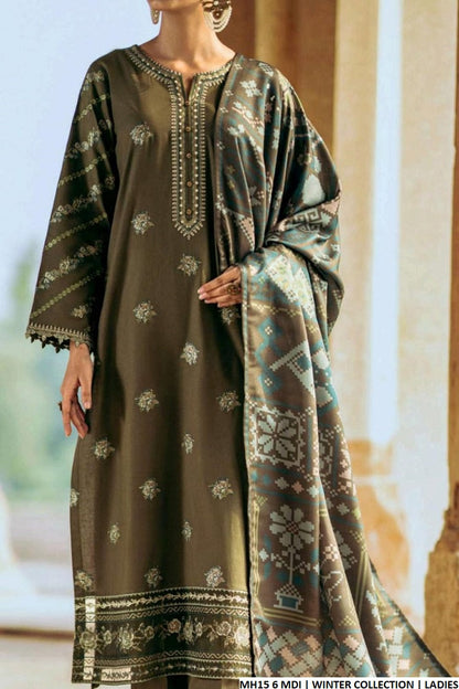 Dhanak A-Line shirt MH15 6 - Pakistani women's winter 3-piece suit with digital dupatta front view