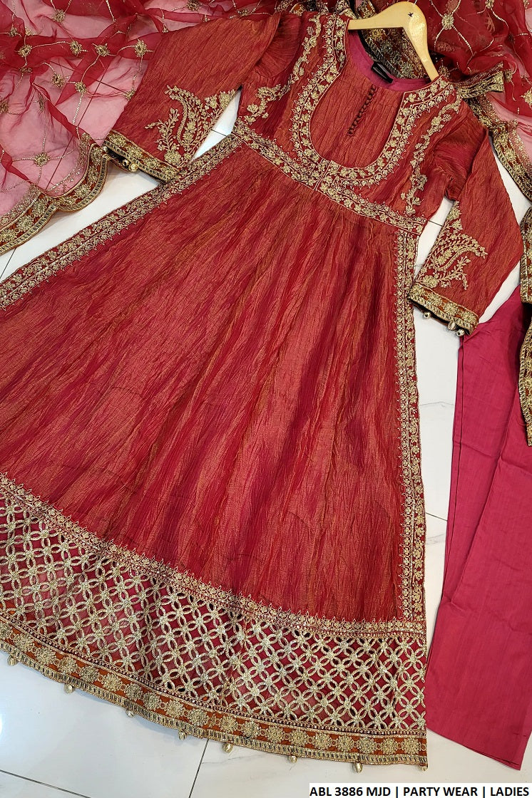ABL 3886 Pakistani women's crush masuri A-Line with organza dupatta detail view