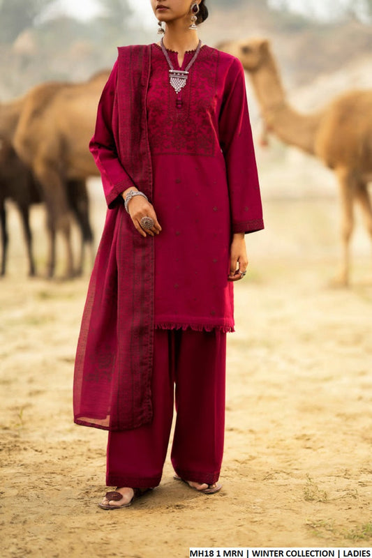Sulb Khaddar straight shirt MH18 1 - Pakistani women's winter 3-piece suit with digital dupatta front view