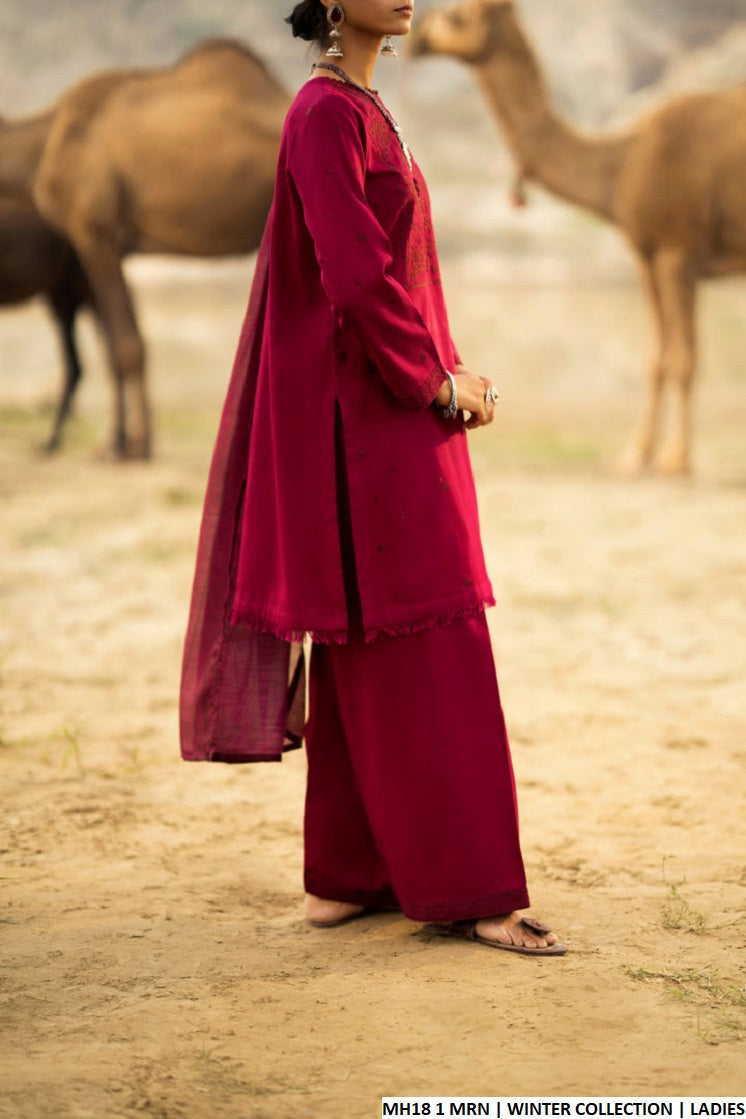 MH18 1 sulb khaddar Pakistani women's straight shirt winter outfit back view
