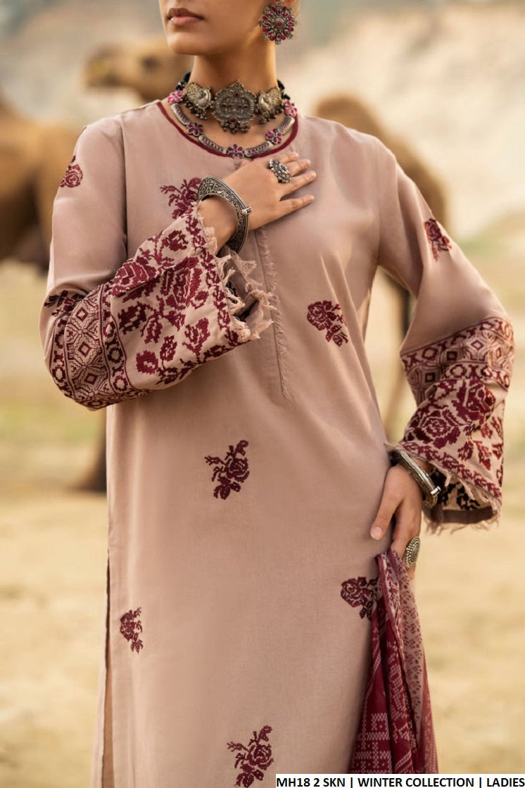 MH18 2 sulb khaddar Pakistani women's straight shirt winter outfit back view