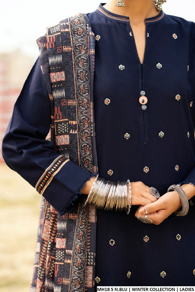 Sulb Khaddar straight shirt MH18 5 - Pakistani women's winter 3-piece suit with digital dupatta front view