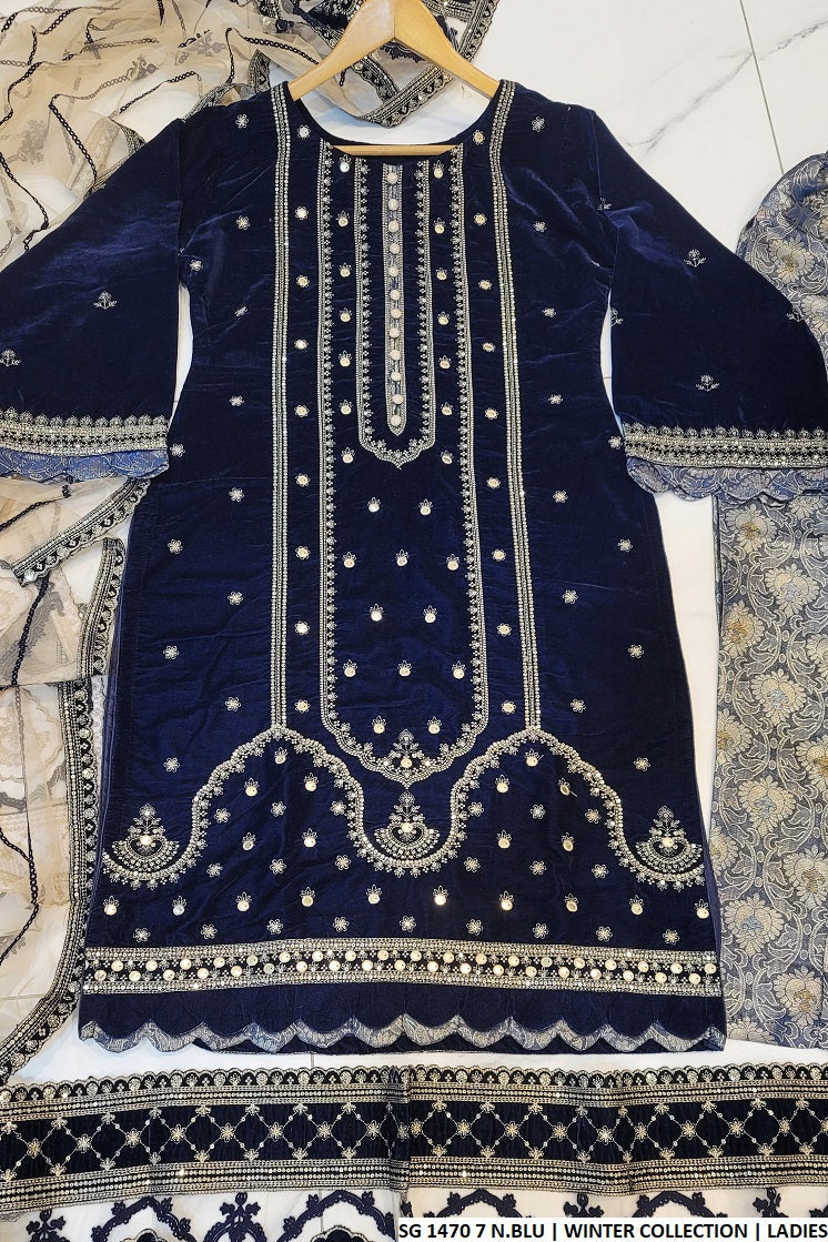 SG1470 7 N.BLU Pakistani women's velvet outfit detail view