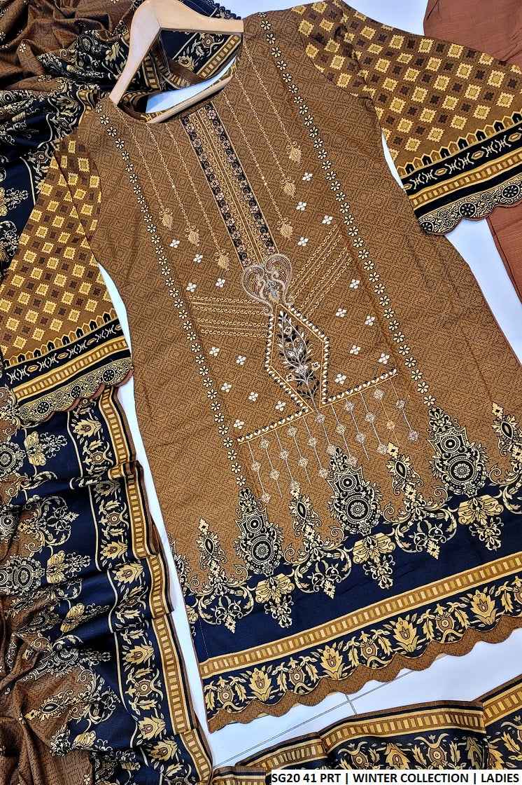 SG20 41 Print Pakistani women's Sulb Khaddar 3-piece winter outfit back view