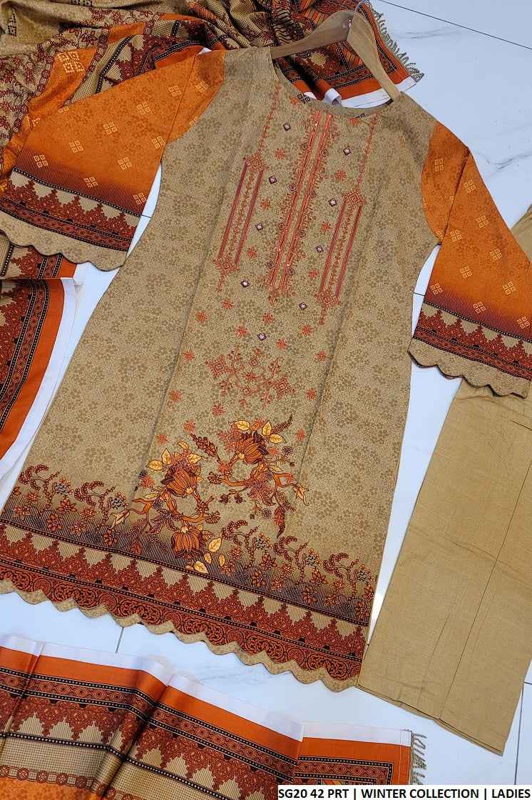 SG20 42 Sulb Khaddar women's 3-piece Pakistani winter outfit full view