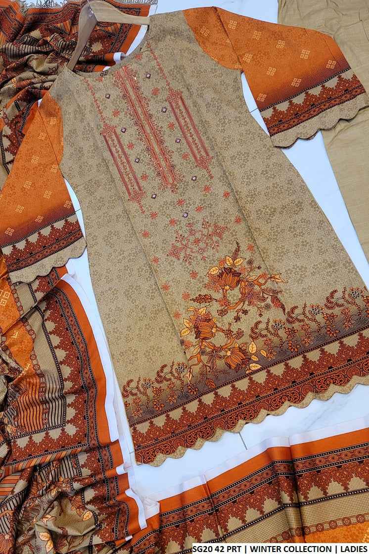 SG20 42 Print Sulb Khaddar Pakistani women's winter suit back view