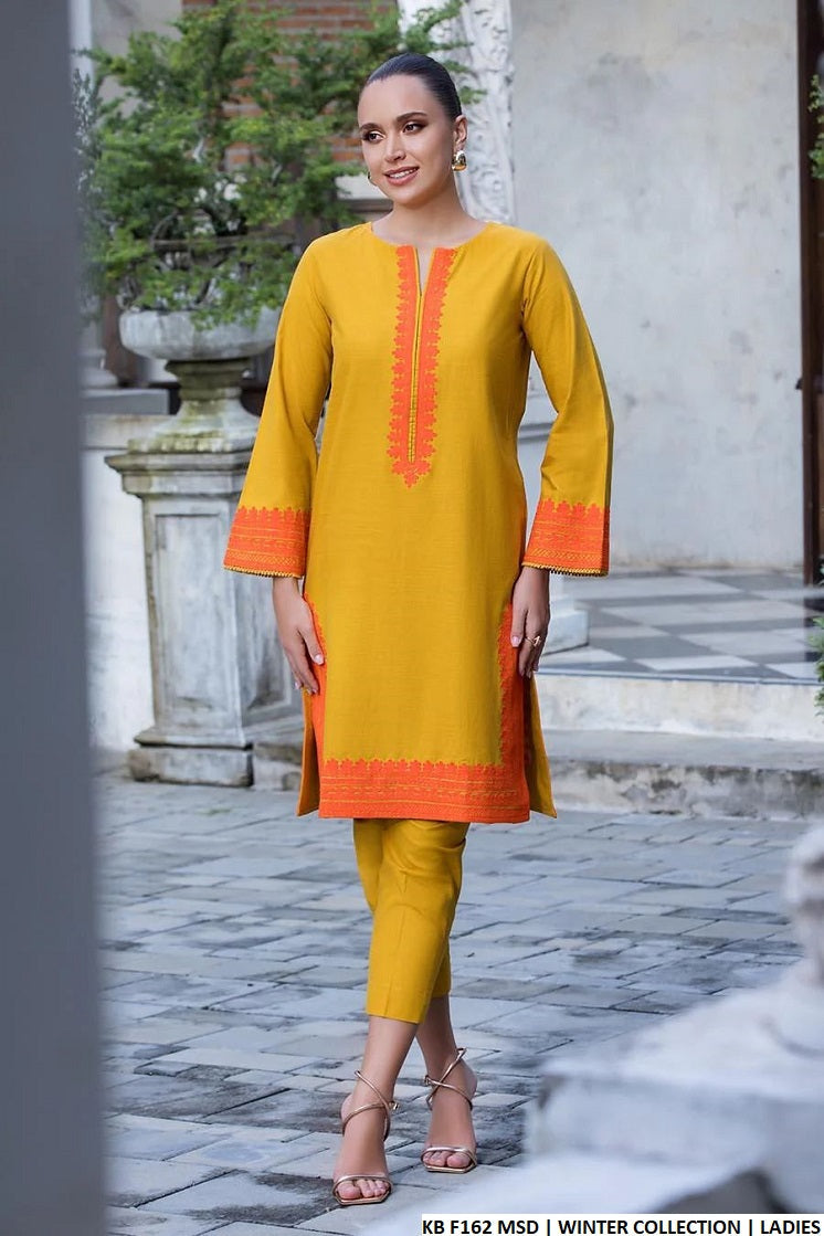 Khaddar straight shirt KB F162 - Pakistani women's casual winter wear with chiffon dupatta front view
