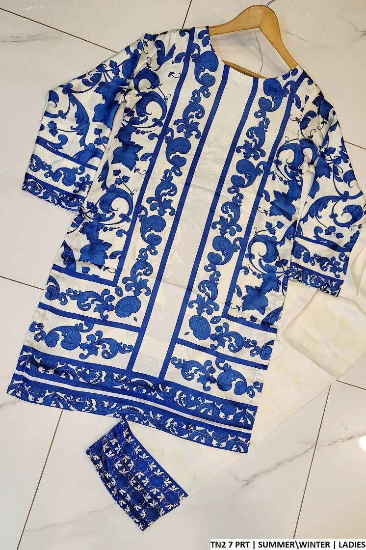 TN2 7 Pakistani women's silk formal outfit detail view