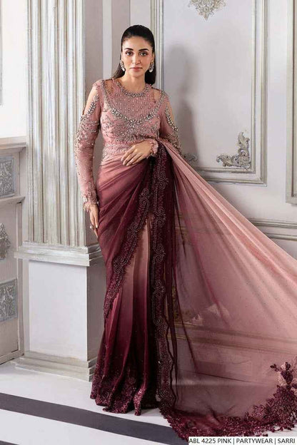 Pakistani women's pink Maria B printed saree detail view