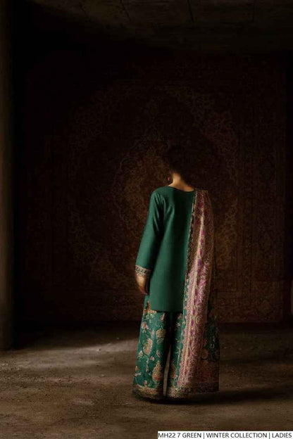 Pakistani women's green khaddar straight shirt detail view