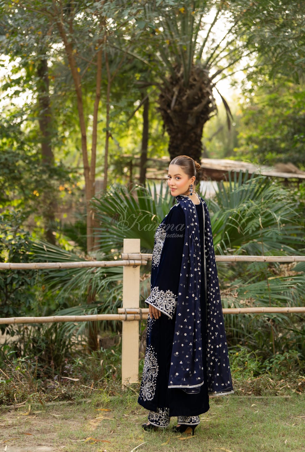Pakistani women's navy blue velvet long kaftan plazo full view