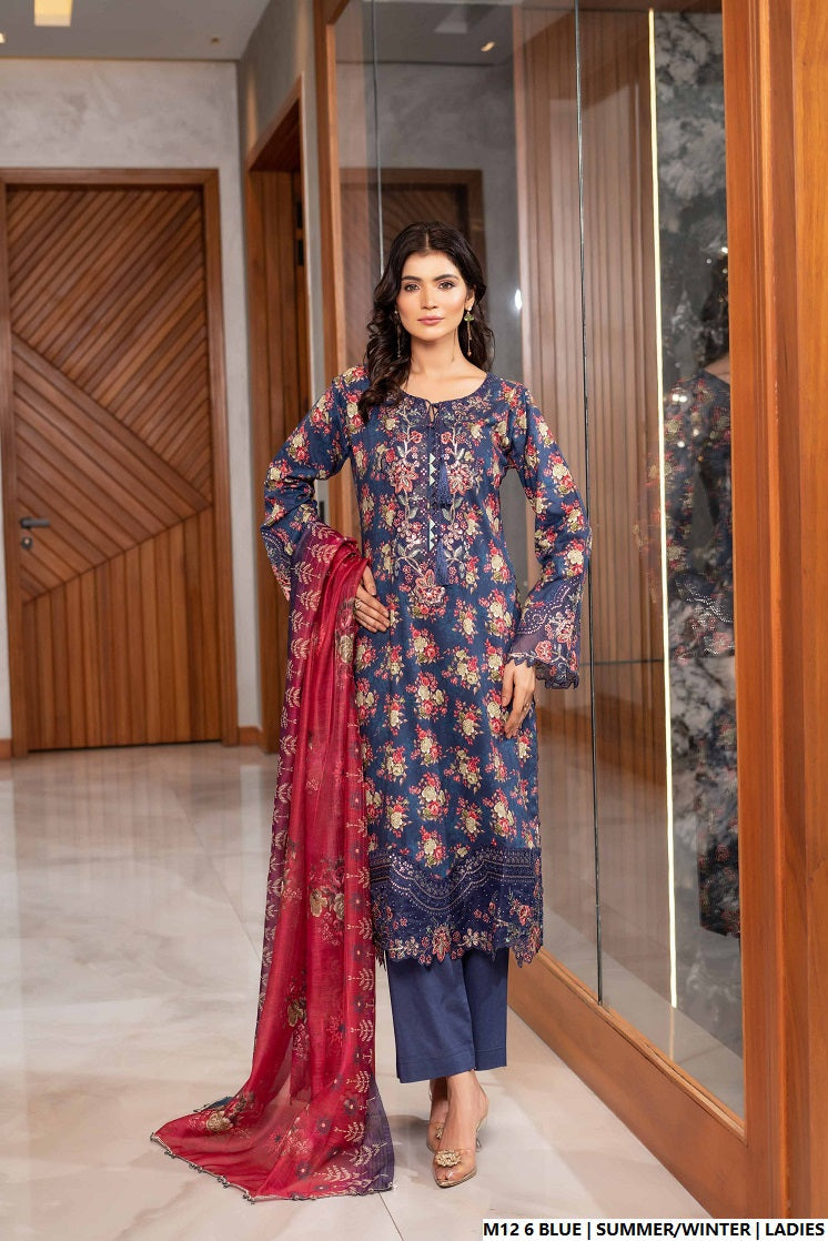 Pakistani women's lawn A-Line printed casual outfit detail view