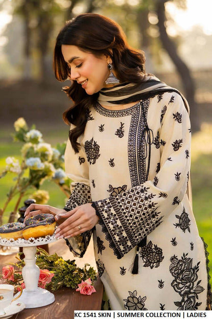 Pakistani women's skin cotton chikankari round shirt detail view