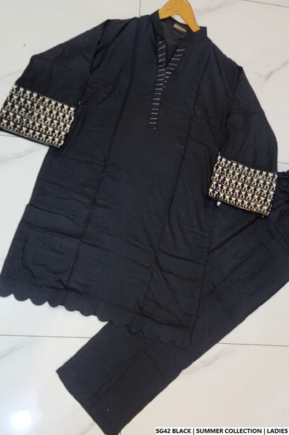 SG42 1 BLACK WHITE