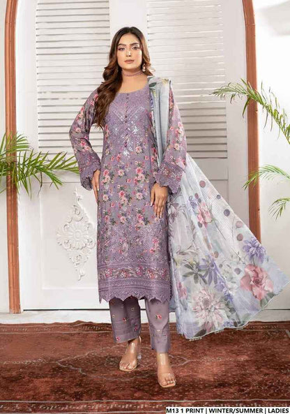 Pakistani women's lawn A-Line printed casual outfit detail view