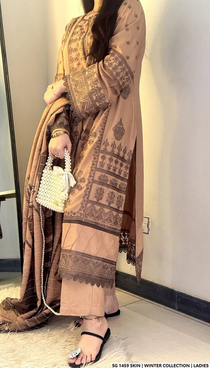 SG 1459 Pakistani women's Dhanak A-Line winter outfit back view