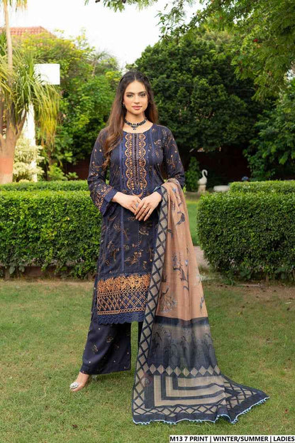 Pakistani women's lawn A-Line printed casual outfit detail view