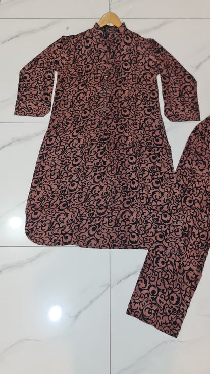 Pakistani women's lawn 2-piece printed casual summer suit back view