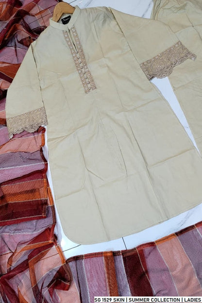 Pakistani women's skin lawn A-Line casual shirt detail view