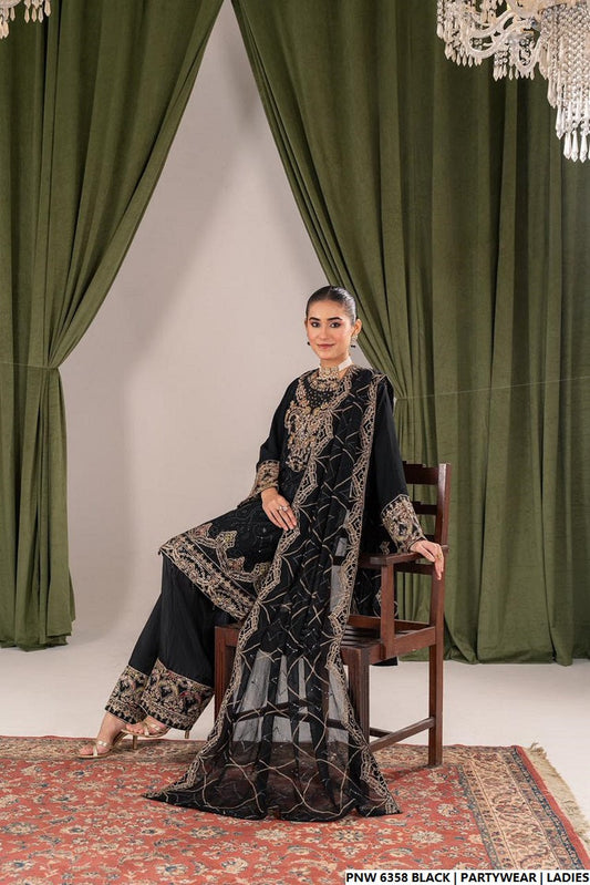 Black chiffon Pakistani women's short shirt with farshi shalwar side view