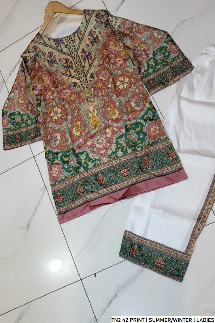 Pakistani women's lawn 2-piece printed casual suit back view