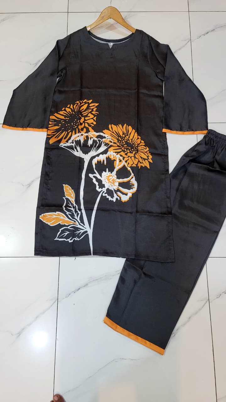 Pakistani women's lawn 2-piece printed casual suit detail view