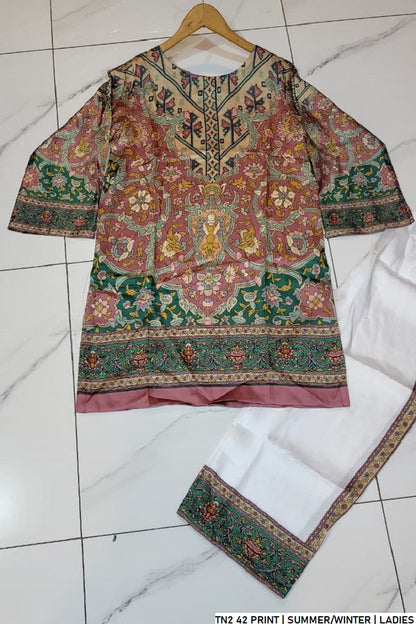 Pakistani women's lawn 2-piece printed casual suit detail view
