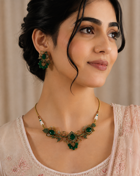 JW250 – Emerald Green Floral Crystal Necklace & Earrings Set