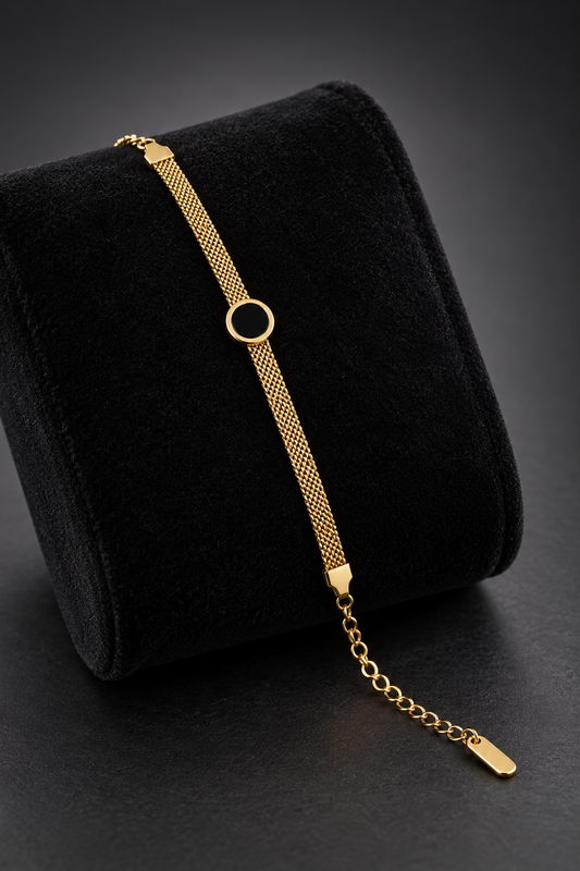 JW25 – Black Medallion Gold-Tone Mesh Bracelet