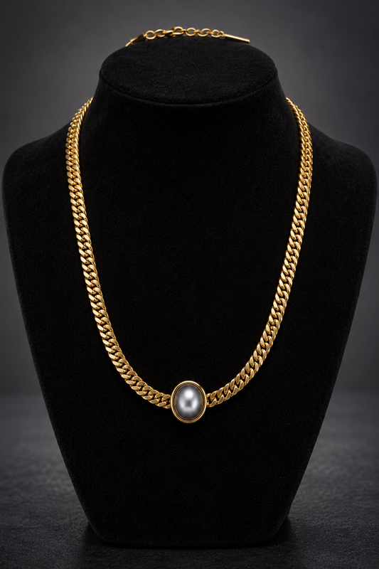 JW49 – Grey Pearl-Style Gold-Tone Chain Necklace